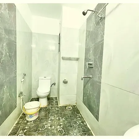 Hotel Janki # Pride Palace Near Jagannath Temple - Jagannath Temple - Restaurant And Lift - Parking Facilities - Fully Air Conditioning Hotel - All Rooms Spacious - Perfact Location With Excellent Service-3