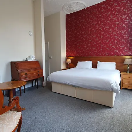 The Royal Hotel-2