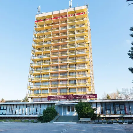 International Home Of Scientists Joliot Curie-3