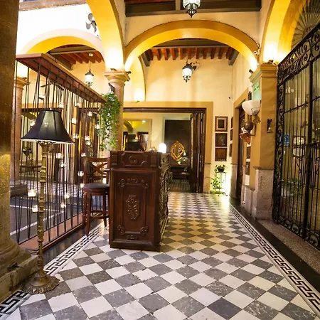 Casa Pedro Loza-2