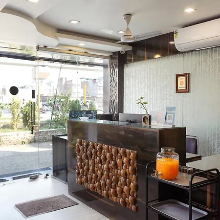 Hotel Sheldon International Near Science City-2