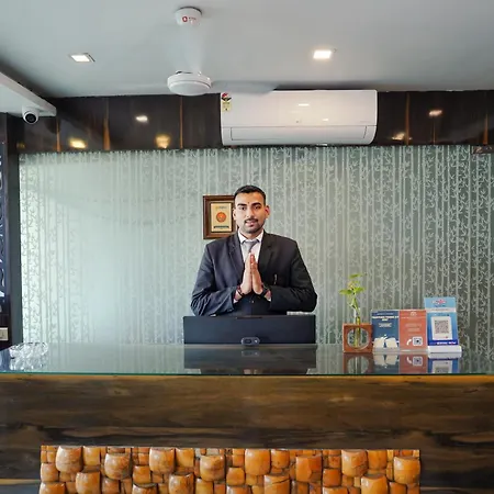 Hotel Sheldon International Near Science City-2