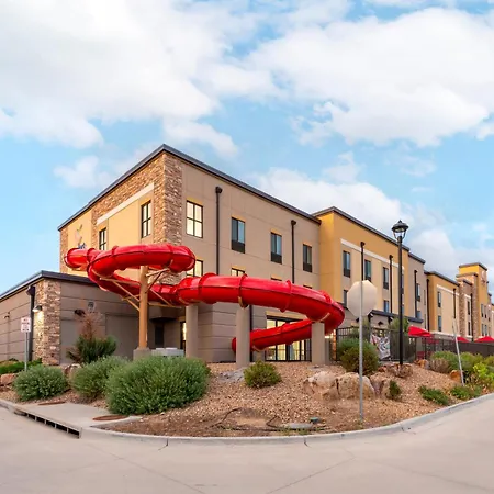 Comfort Suites Loveland-2
