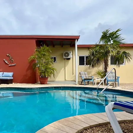 Bubali Gardens - Eagle Beach'S Oasis-3