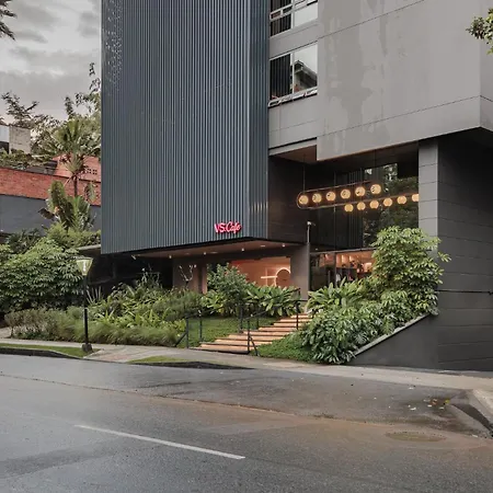 Versus Hotel-2