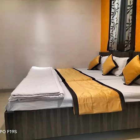 Hotel Shri Pushpanjali Shirdi-2
