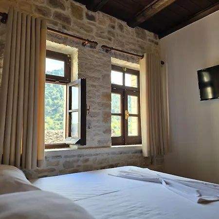 Hotel Bohem Berat-3