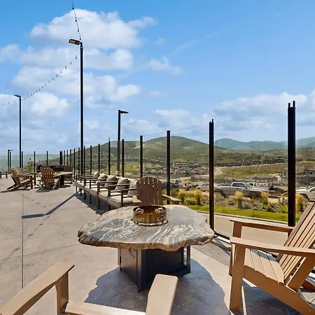 Black Rock Mountain Resort - Dog Friendly-2
