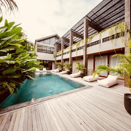 Thehub Pererenan Coworking, Pool And Rooftop-2