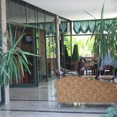 Maxwell Suites-3