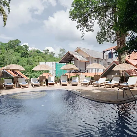 Club Bamboo Boutique Patong Beach Resort-3