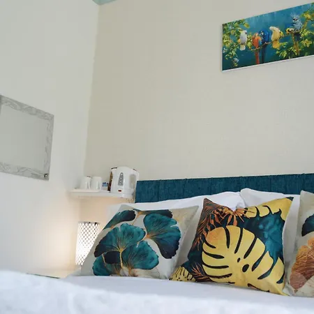 St Edmunds Guest House-3