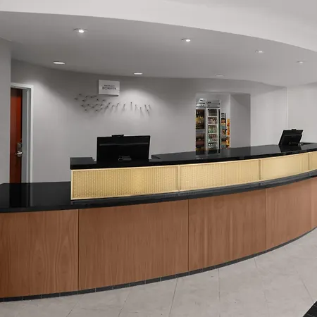 Courtyard By Marriott Santa Clarita Valencia-2