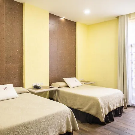 Hotel Fenix-2