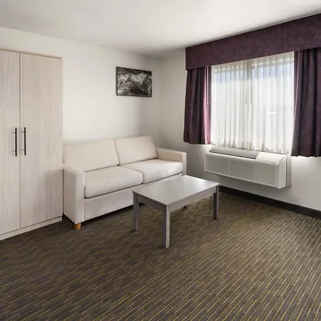 Sylo Hotel Denver Airport, A Ramada By Wyndham-2