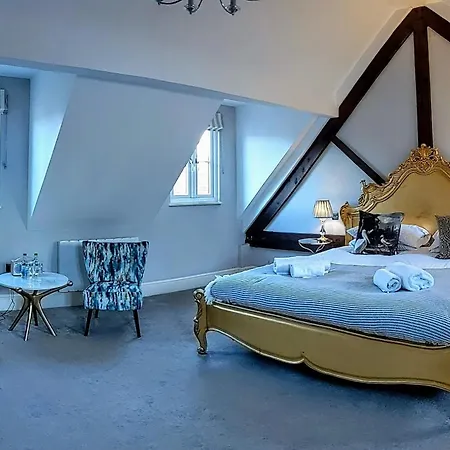 The Manor House At Quorn-2