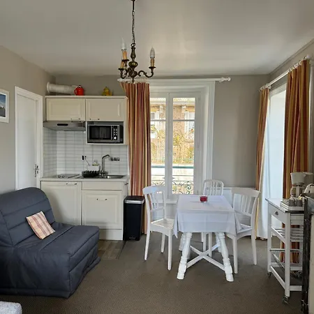 Logis Hotel Restaurant Le Printania-3