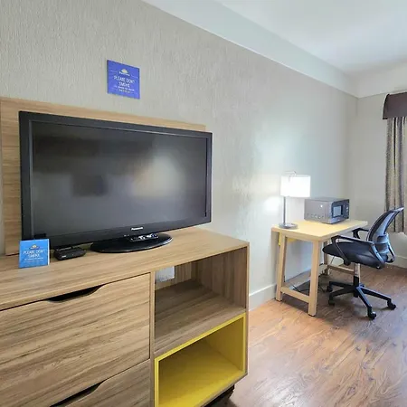 Days Inn By Wyndham Denham Springs-Baton Rouge East-2