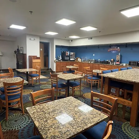 Baymont By Wyndham Mishawaka South Bend Area-2