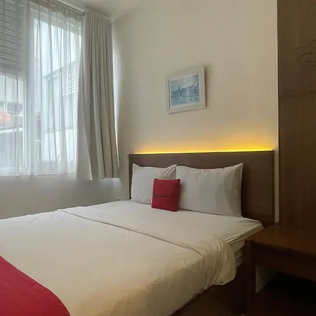 Reddoorz Plus Near Parahyangan University-2