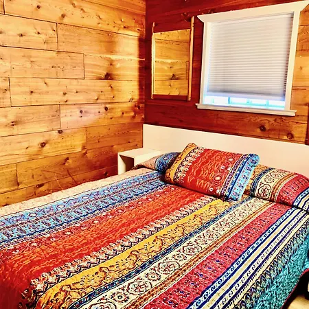 Peachland Beach Resort-3
