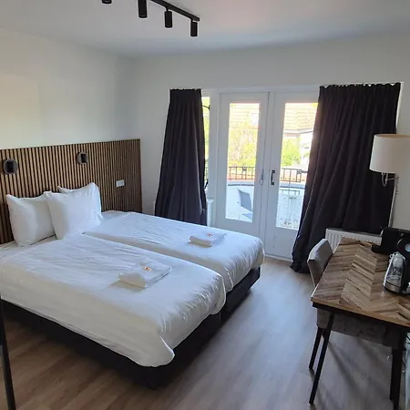Hotel Den Burg-2