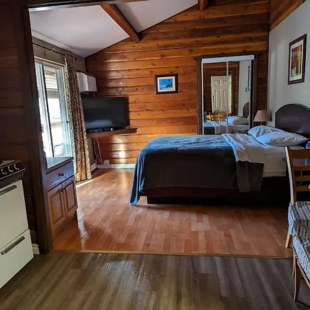 Merritt Lodge-2