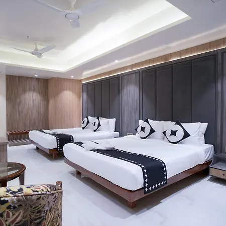 Hotel Ivy Plaza Near Igi Airport-2
