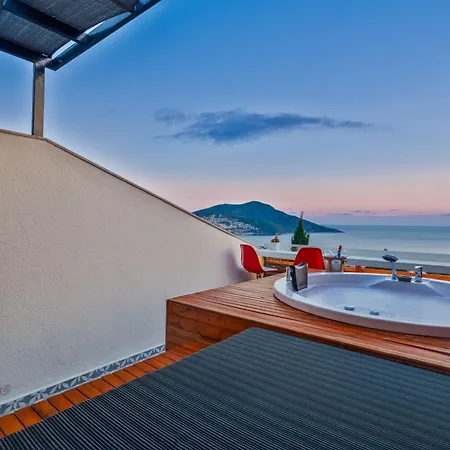 Lupia Suites-3