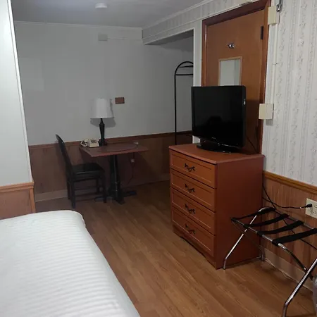 Hampton Motel-3
