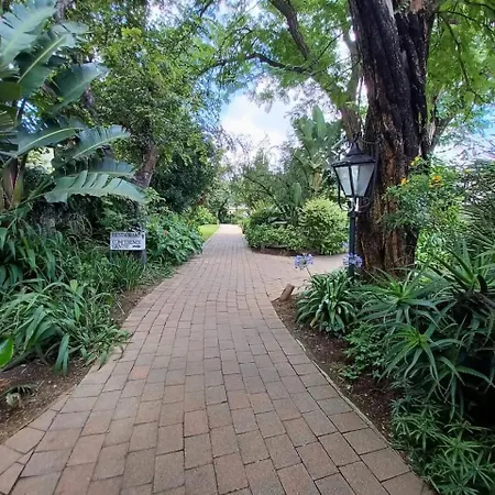 Idle Winds Lodge And Conference Centre-2