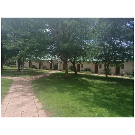 Idle Winds Lodge And Conference Centre-3