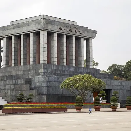 khach san phuong dong-2
