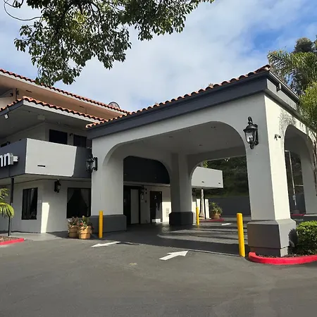Days Inn By Wyndham Encinitas Moonlight Beach-2