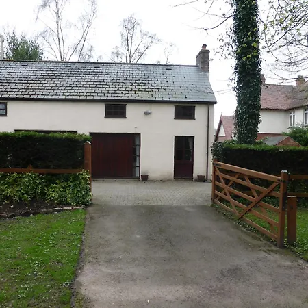 Glen-Yr-Afon House Hotel-3