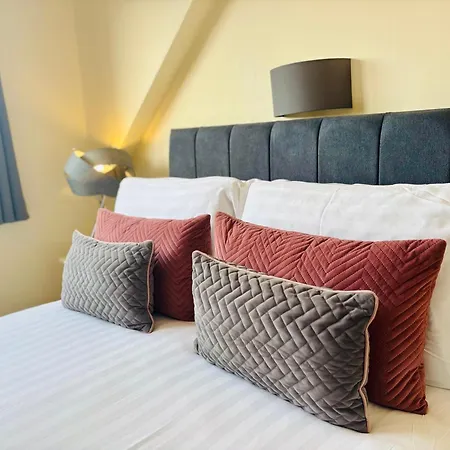 Cwtch Guesthouse-2