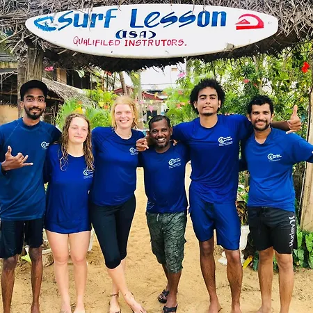 Star Rest Surf Camp Arugambay-3