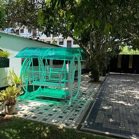 Avon Villa-2