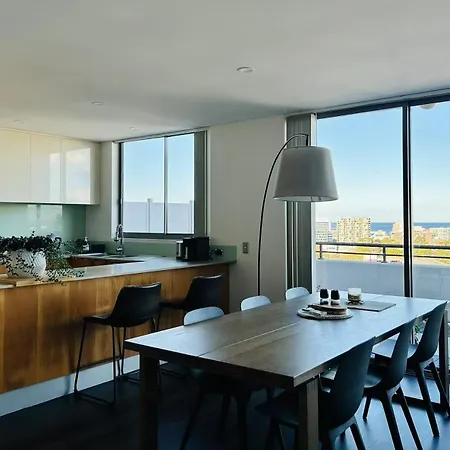 Cbd Penthouse Retreat - Stunning Ocean & City View-3