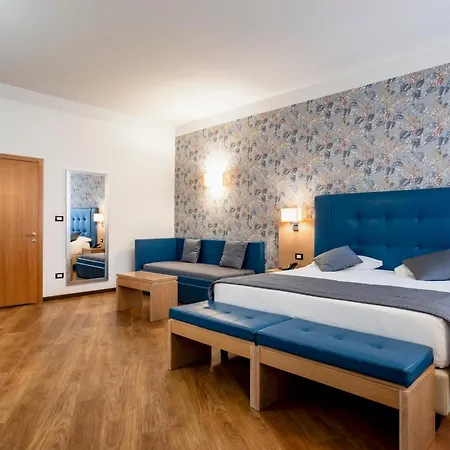 Hotel Accademia-2