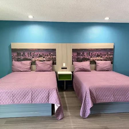 Hi-Way Host Motel-2