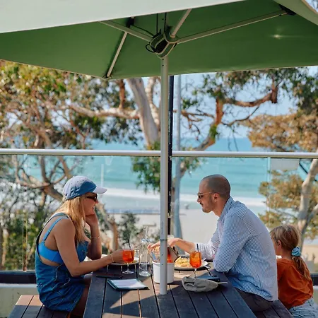 Lorne Hotel-2