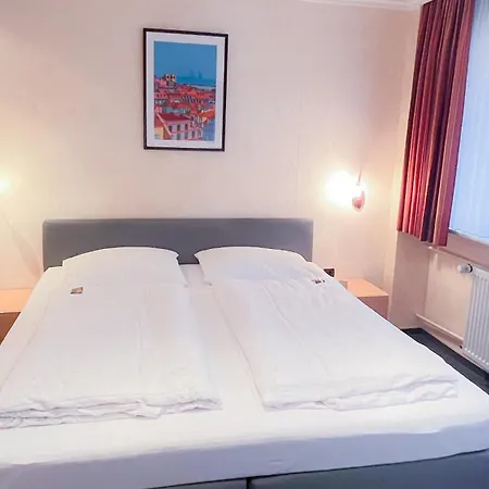 Hotel zur Loreley - Garni-2