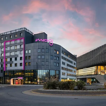 Moxy Southampton-3