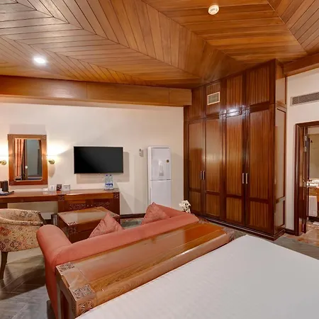 Pearl Continental Hotel Malam Jabba-3