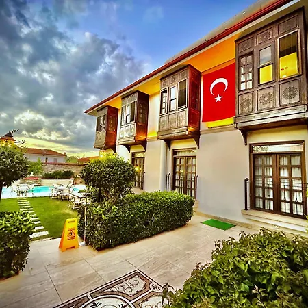 Livia Garden Hotel-2