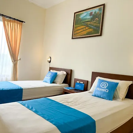 Adiputra Guesthouse Homiq-3