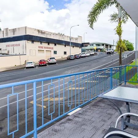 Innisfail Riverfront Motel-2