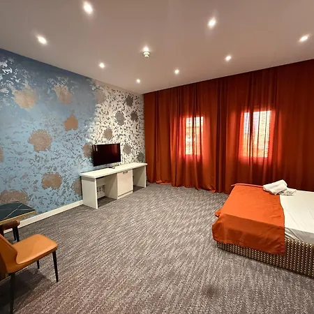 Black Mont İnn Hotel-2