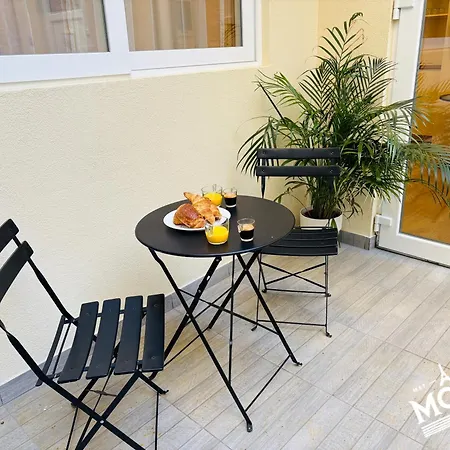 Moret Art Flats Trendy East Paris-3